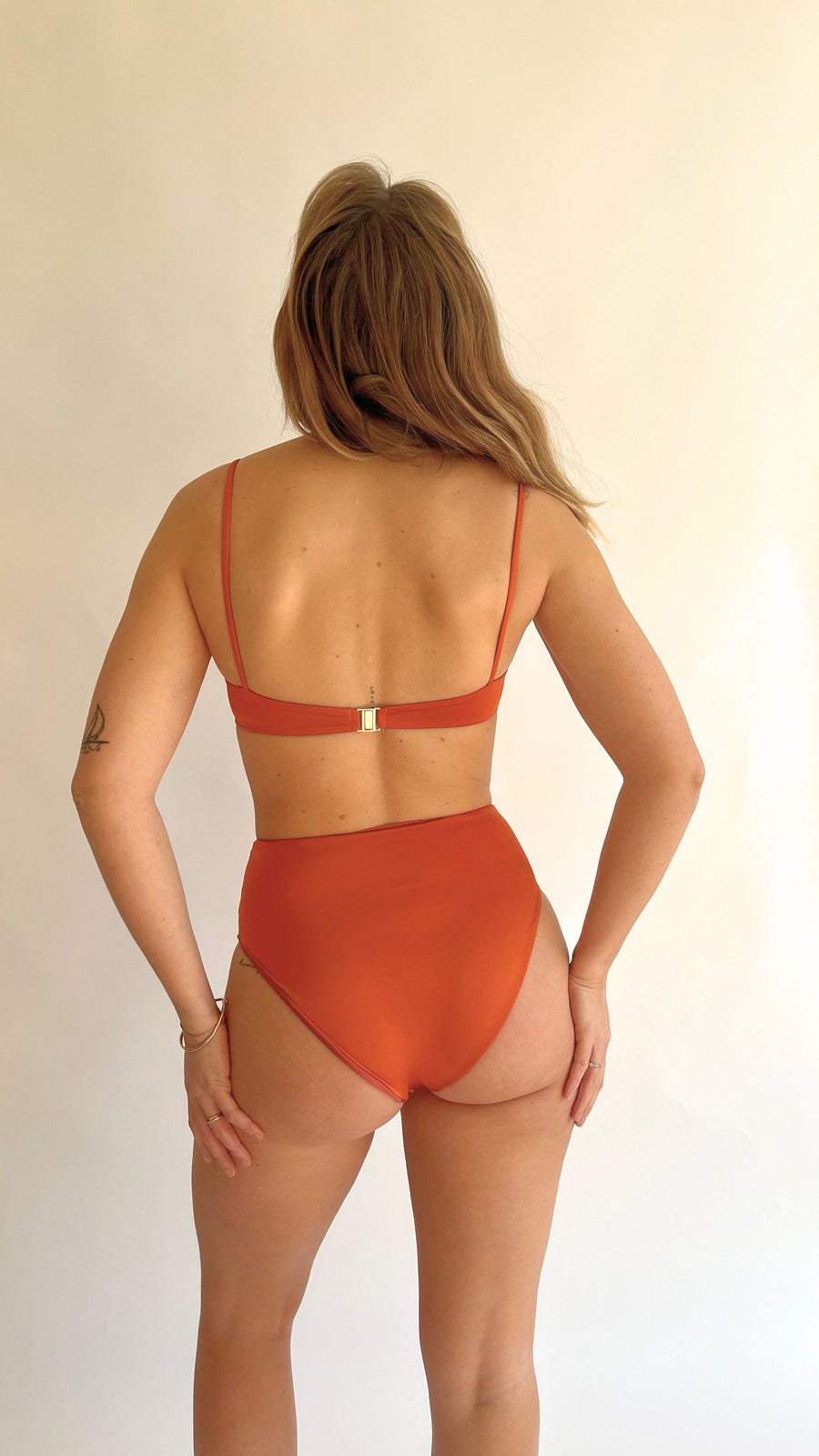 SUMBA Top in Saffron | Rosy (79€)